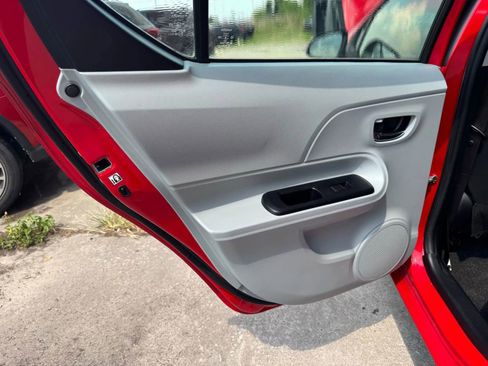 Used 2013 Toyota Prius C Three FWD image 18