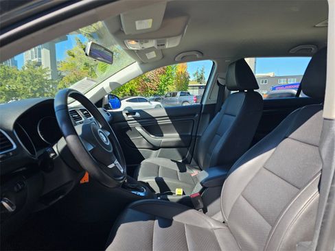 Used 2010 Volkswagen Jetta SE image 24