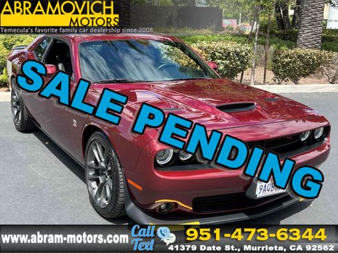 Used 2021 Dodge Challenger R/T Scat Pack w/ Plus Package RWD image 1