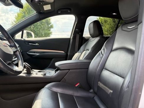 Used 2021 Cadillac XT4 Premium Luxury w/ Cold Weather Package FWD image 28
