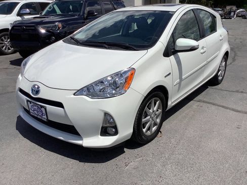 Used 2012 Toyota Prius C Four FWD image 19