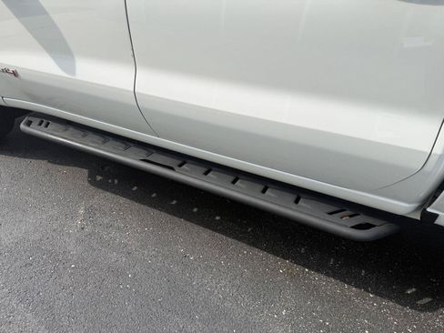 Used 2019 GMC Sierra 1500 AT4 w/ Technology Package AWD/4WD image 25