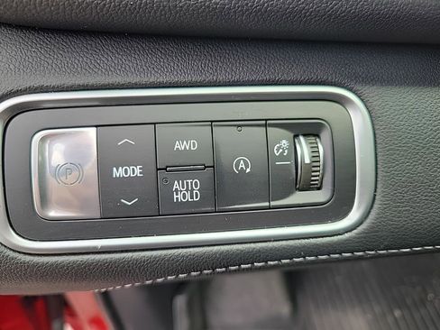 Used 2025 Buick Enclave Avenir image 22