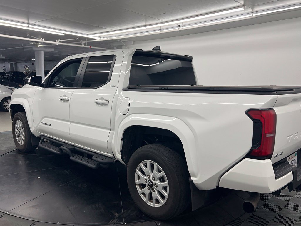Used 2024 Toyota Tacoma SR5 AWD/4WD image 4