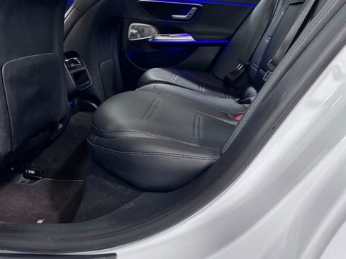 Certified 2025 Mercedes-Benz E 53 AMG e 4MATIC Sedan image 21
