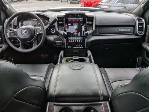 Used 2025 RAM 2500 Laramie image 27