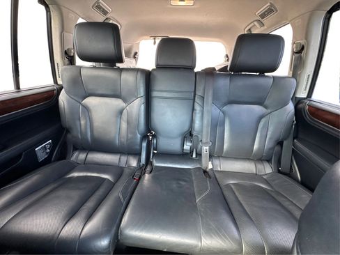 Used 2016 Lexus LX 570 4WD image 14