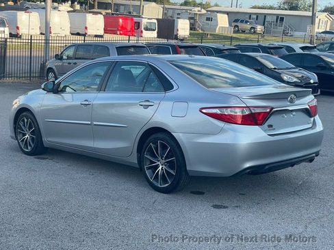 Used 2016 Toyota Camry XSE w/ Moonroof Package FWD image 5