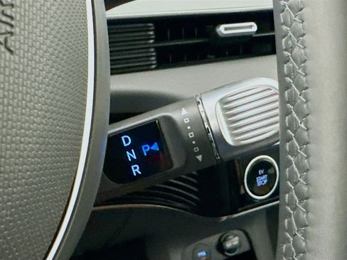 Used 2024 Hyundai Ioniq 5 SE image 25