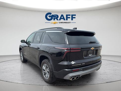 Used 2025 Chevrolet Traverse LT AWD/4WD image 5