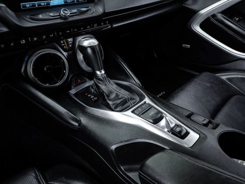 Used 2018 Chevrolet Camaro SS w/ Redline Edition RWD image 33
