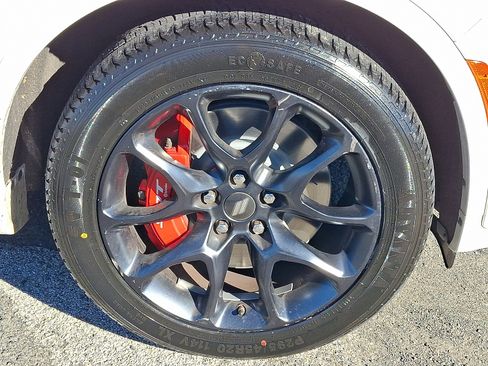 Used 2022 Dodge Durango R/T w/ Tow 'N Go Package image 9