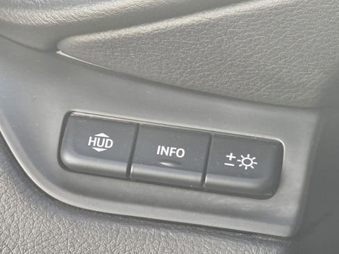 Used 2019 Cadillac Escalade Premium Luxury image 31