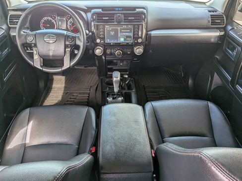 Used 2022 Toyota 4Runner TRD Off-Road Premium AWD/4WD image 14