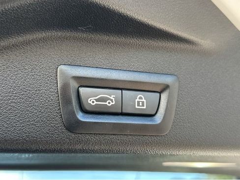 Used 2019 BMW X5 xDrive40i w/ Convenience Package image 32