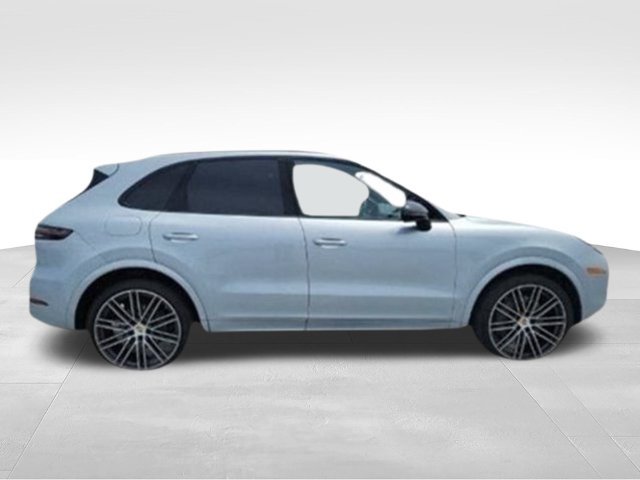 Used 2022 Porsche Cayenne S AWD/4WD image 6