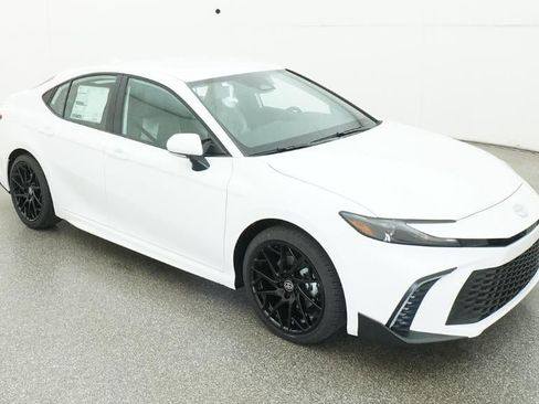 New 2026 Toyota Camry SE FWD image 13