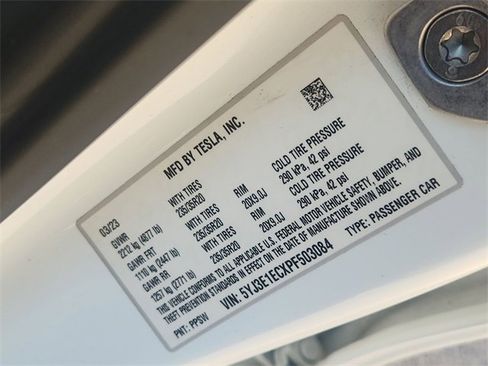 Used 2023 Tesla Model 3 Performance image 32