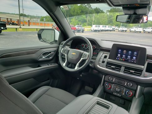 Used 2024 Chevrolet Tahoe LS RWD image 39