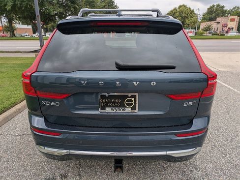 Certified 2022 Volvo XC60 B5 Inscription w/ Advanced Package image 5