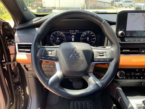 Used 2022 Mitsubishi Outlander SEL AWD/4WD image 29