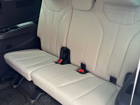 Used 2025 Hyundai Palisade Limited FWD image 18