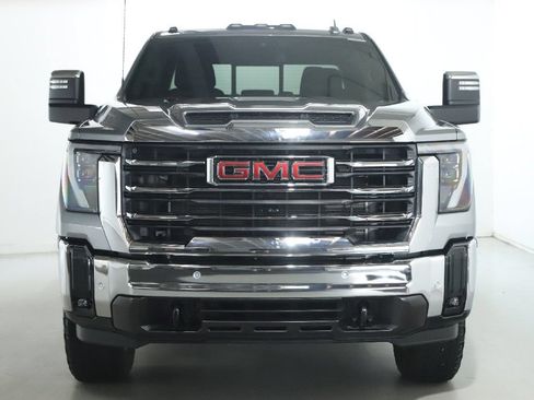 Used 2024 GMC Sierra 3500 SLT w/ SLT Premium Package AWD/4WD image 6