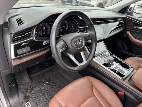 Used 2022 Audi Q8 Premium w/ Convenience Package AWD/4WD image 18