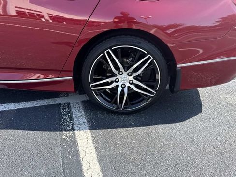 Certified 2022 Honda Accord Touring image 11