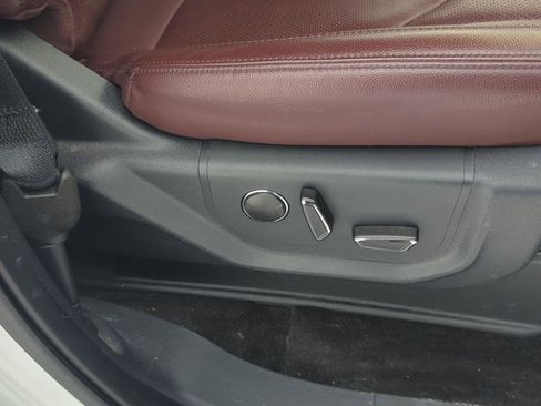 Used 2022 Ford Expedition Max Limited image 24