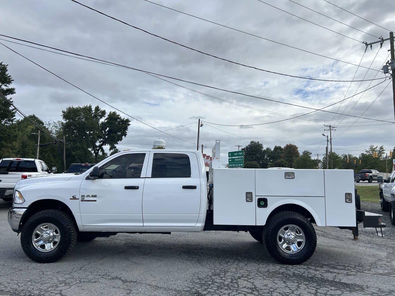 Used 2018 RAM 3500 Tradesman w/ Chrome Appearance Group AWD/4WD image 10