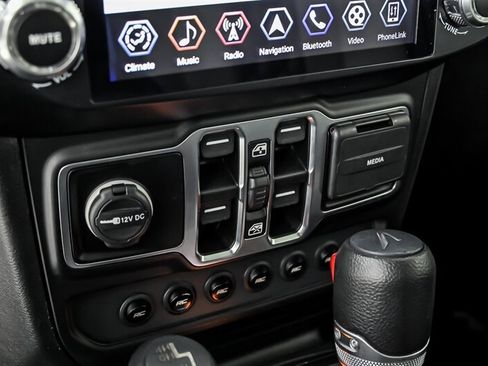Used 2022 Jeep Gladiator Sport AWD/4WD image 30