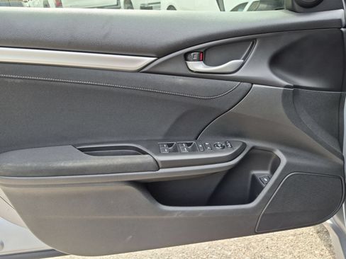 Used 2019 Honda Civic EX image 10