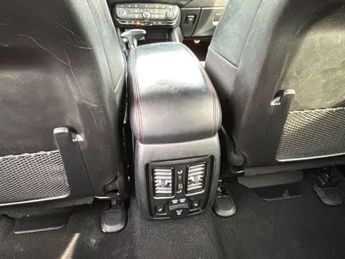 Used 2024 Dodge Durango GT image 21