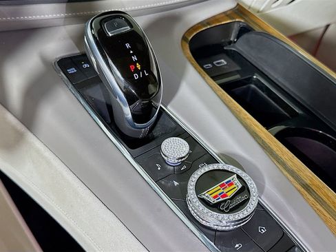 Used 2021 Cadillac Escalade Sport Platinum RWD image 15