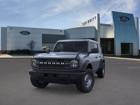 New 2025 Ford Bronco 4-Door image 3