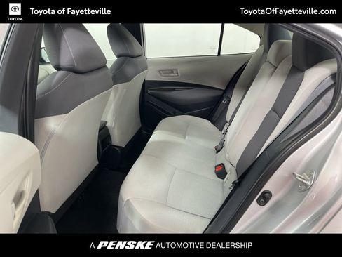 Used 2022 Toyota Corolla LE image 21