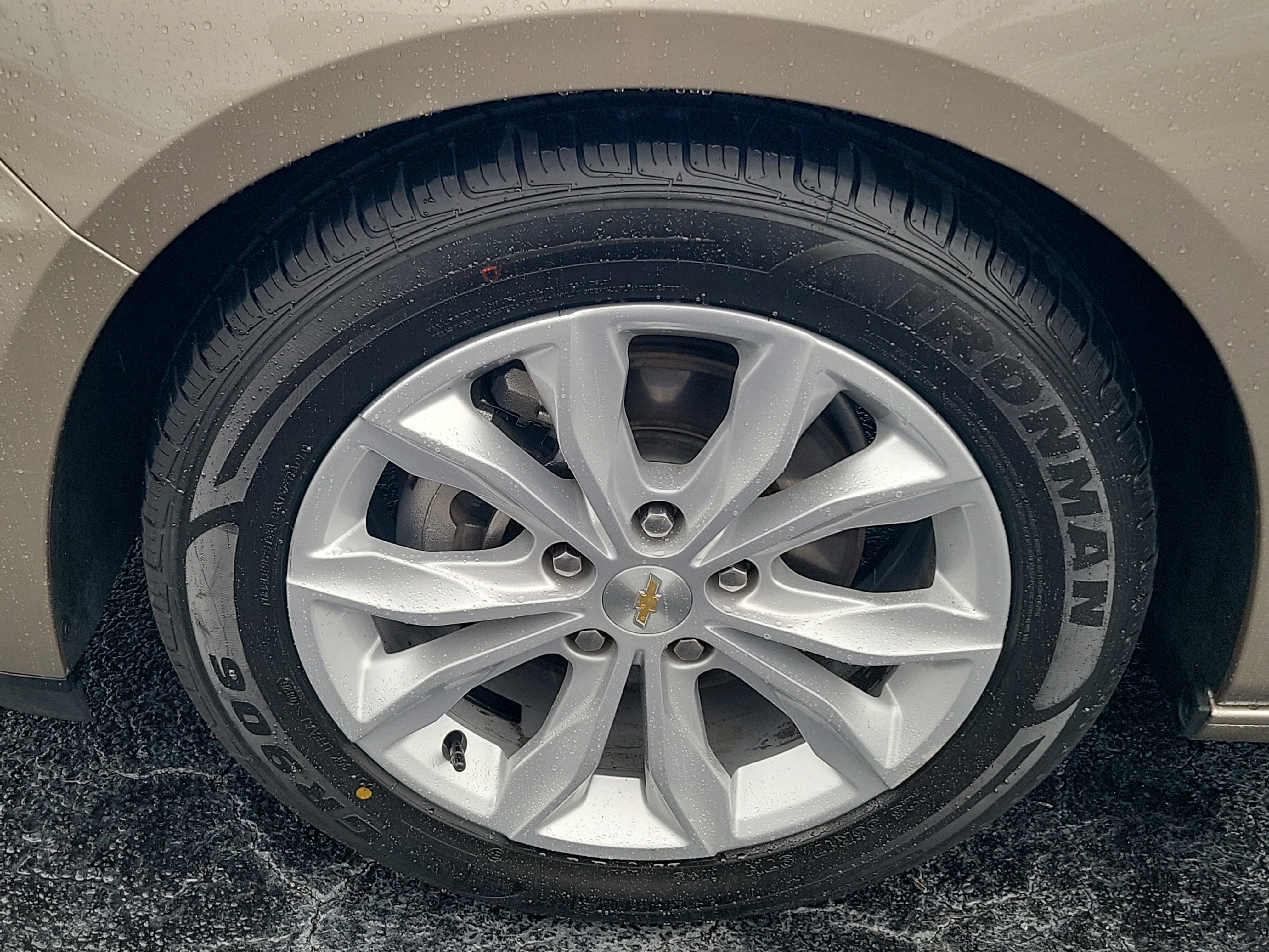 Used 2024 Chevrolet Malibu LT FWD image 8