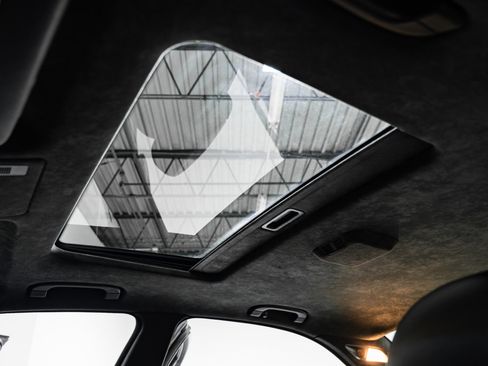 Used 2003 BMW M5 image 23