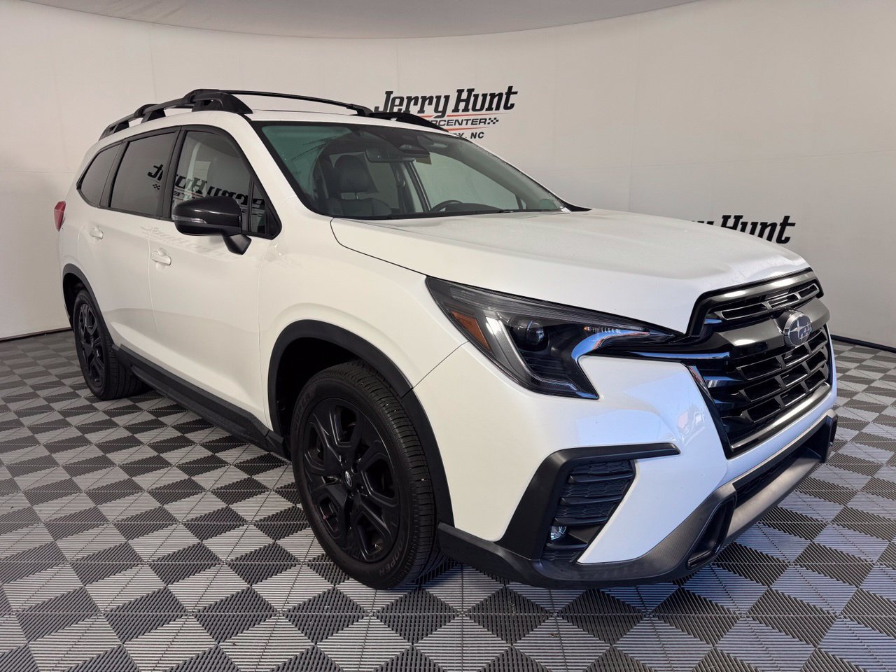 Used 2023 Subaru Ascent Onyx Edition AWD/4WD image 6