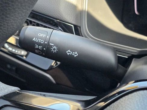 Used 2025 Honda Civic LX image 36