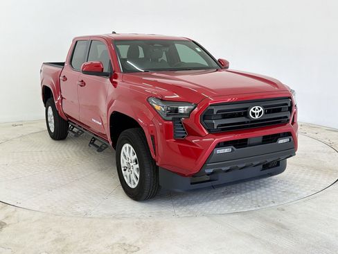 Used 2024 Toyota Tacoma SR5 image 7