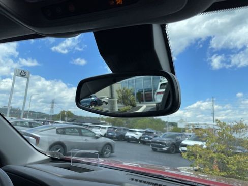 Used 2023 GMC Terrain SLT w/ Infotainment Package II AWD/4WD image 29