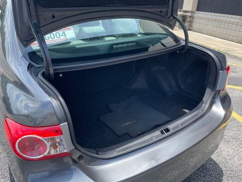 Used 2013 Toyota Corolla L FWD image 16