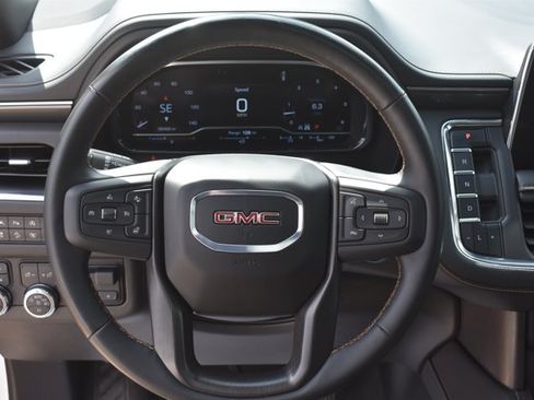 Used 2024 GMC Yukon AT4 w/ AT4 Premium Plus Package AWD/4WD image 22