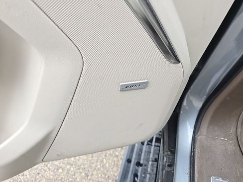 Used 2025 GMC Yukon Denali w/ Denali Reserve Package image 10