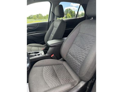 Used 2019 Chevrolet Equinox LT w/ Driver Convenience Package FWD image 39