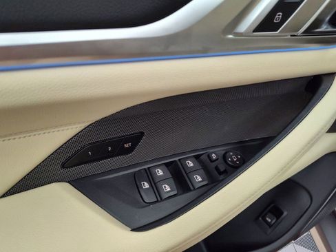 Used 2025 BMW i4 xDrive40i w/ Premium Package image 12