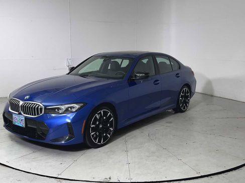 Used 2025 BMW 330i xDrive Sedan w/ M Sport Package image 6