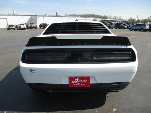 Used 2021 Dodge Challenger R/T w/ Blacktop Package image 7